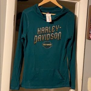 Brand new women’s long sleeve shirt!